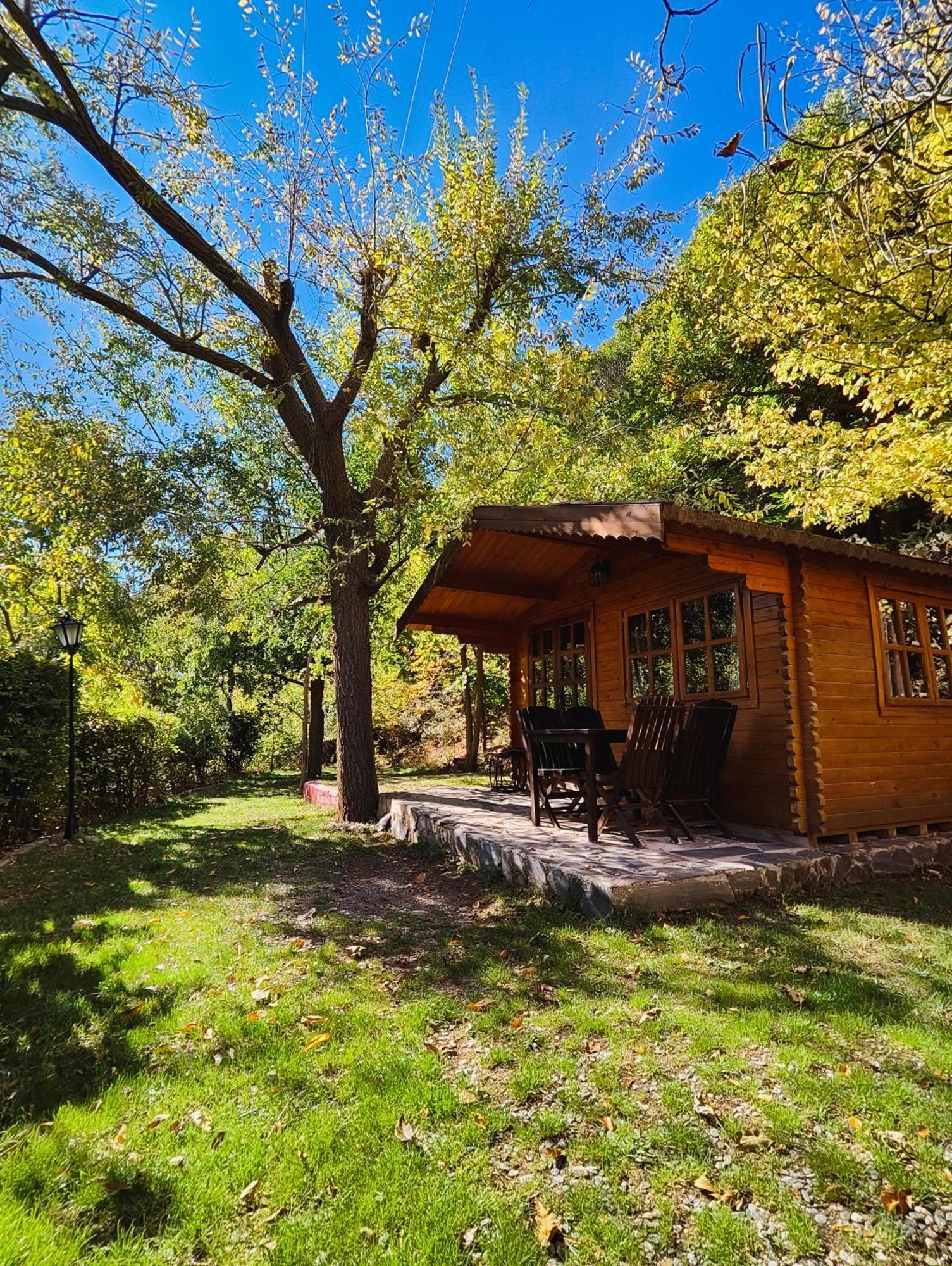 Bungalow Camping Trevélez Exterior foto